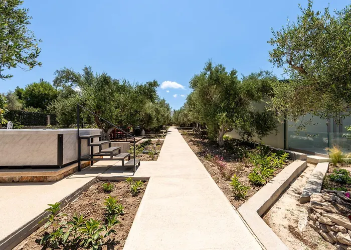 The Infinities 코스 타운