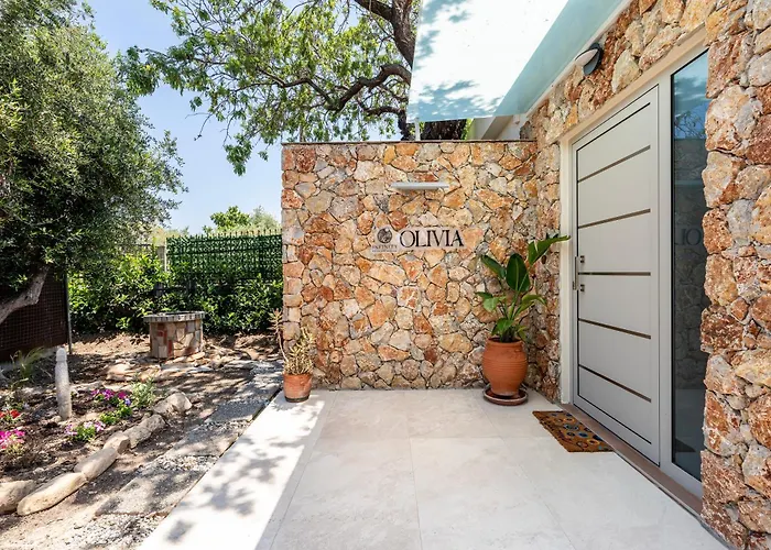 The Infinities 빌라