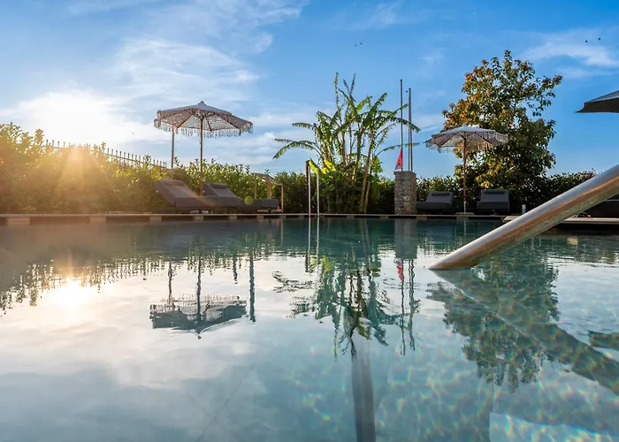 Vila The Infinities *