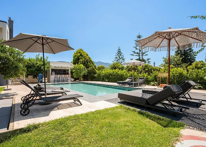 The Infinities فيلة *